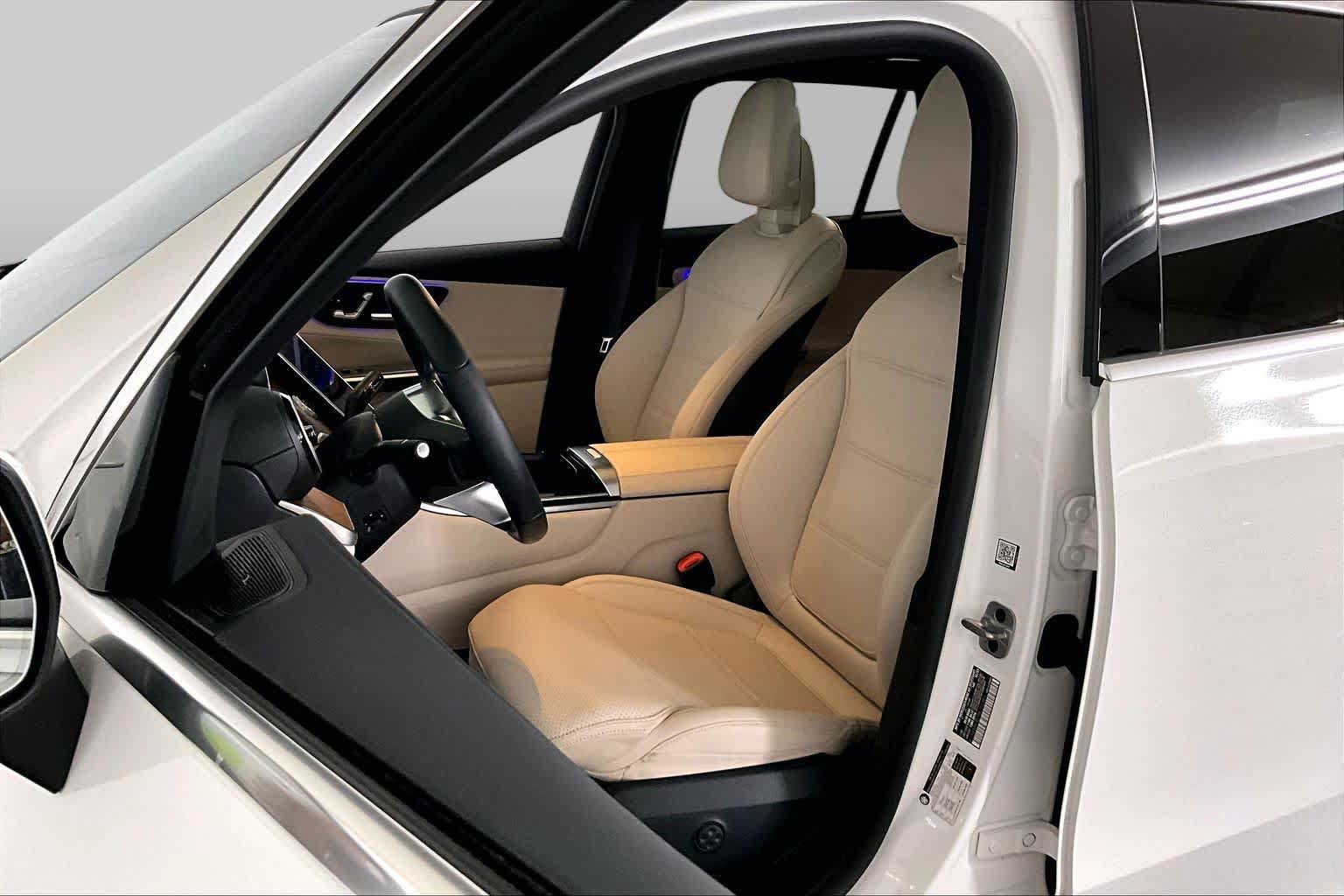 Certified 2024 Mercedes-Benz GLC 300 4MATIC image 9
