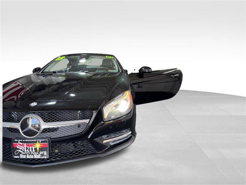 Used 2013 Mercedes-Benz SL 550 w/ Premium Pkg image 24