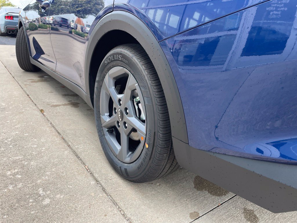 New 2026 Kia K4 FWD image 17