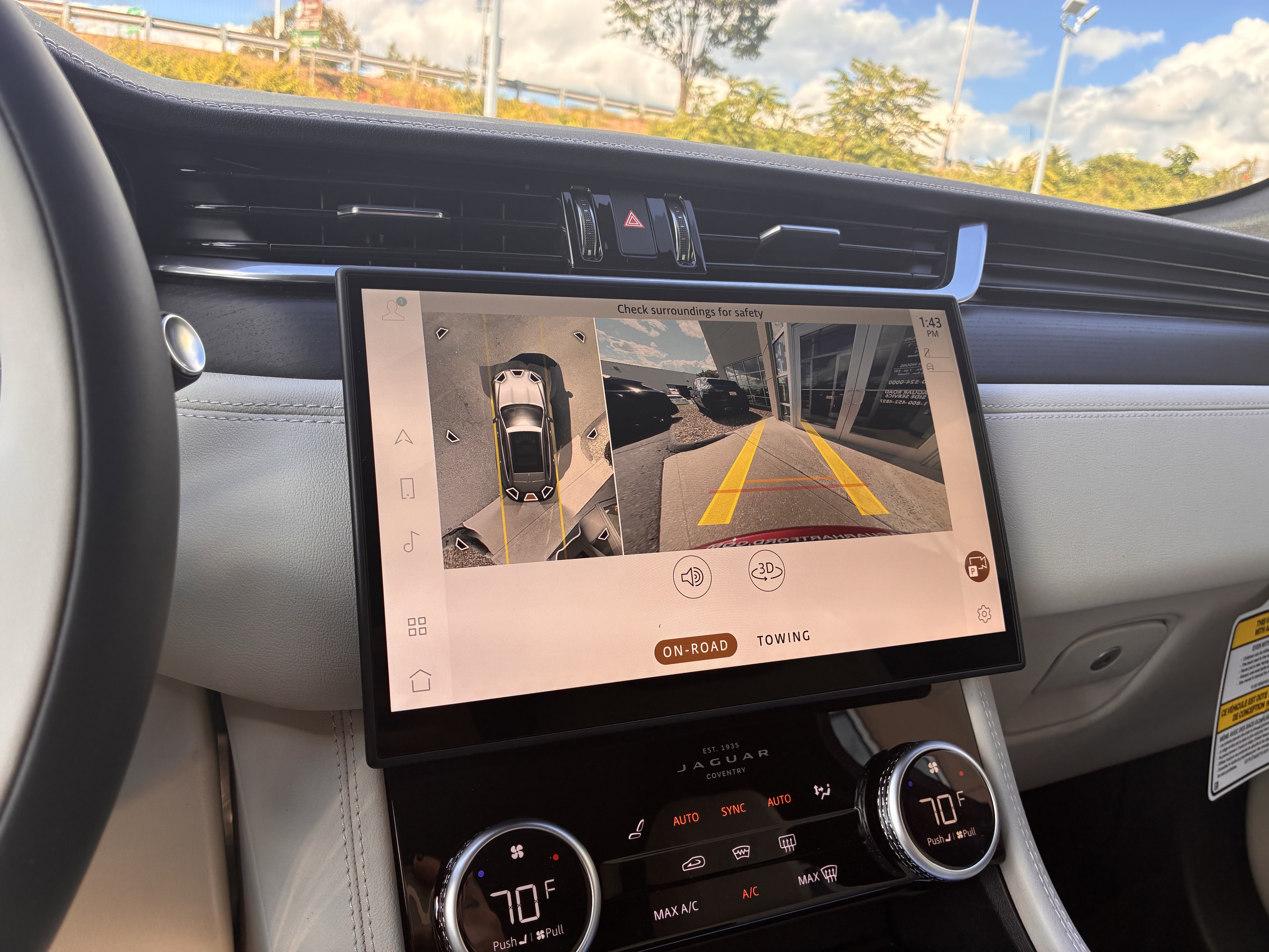 New 2026 Jaguar F-PACE R-Dynamic S image 14