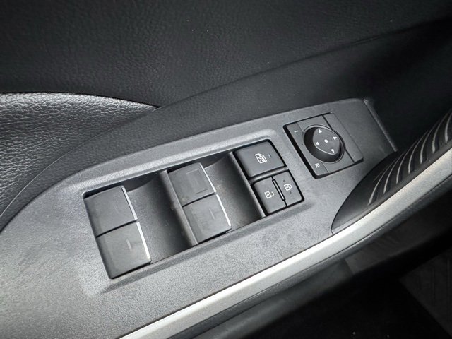 Used 2025 Toyota RAV4 XLE image 30
