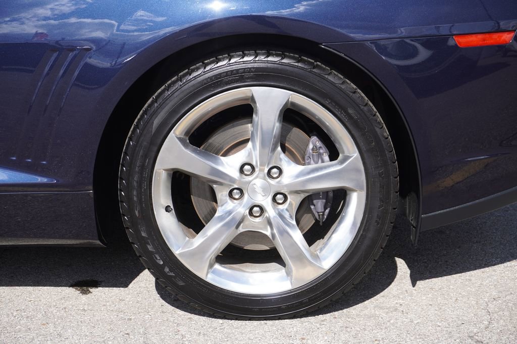 Used 2015 Chevrolet Camaro SS w/ RS Package image 11