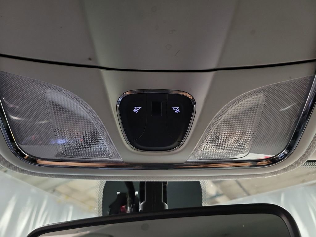 Used 2020 Jeep Cherokee Limited image 21