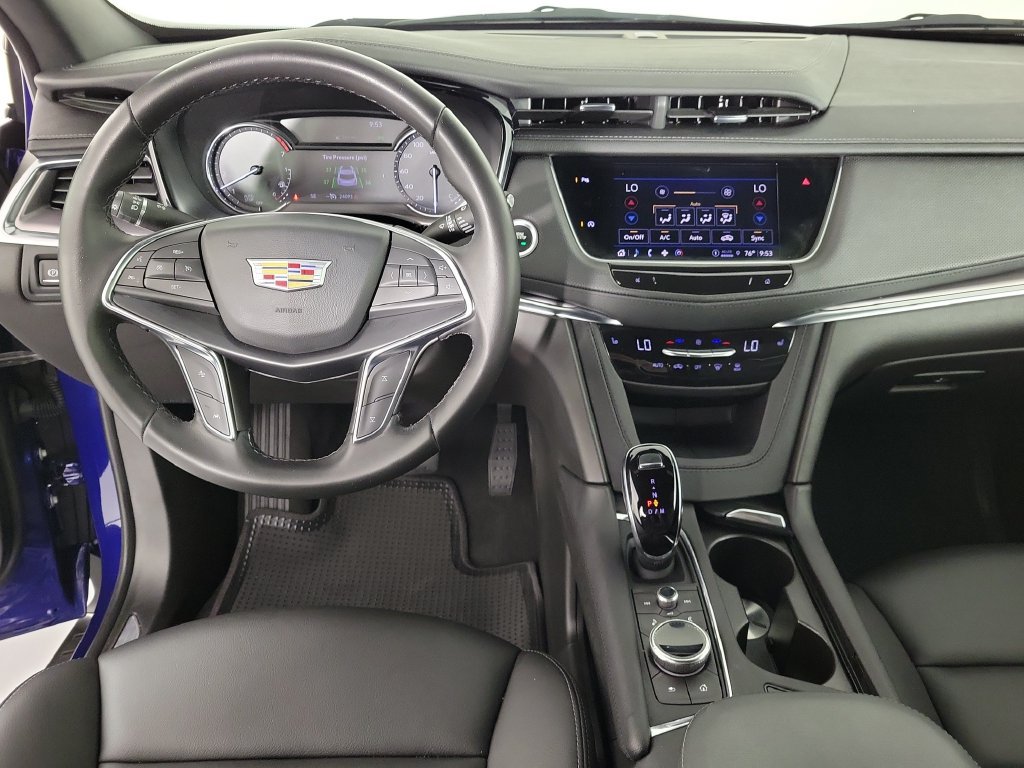 Certified 2023 Cadillac XT5 Luxury FWD image 15