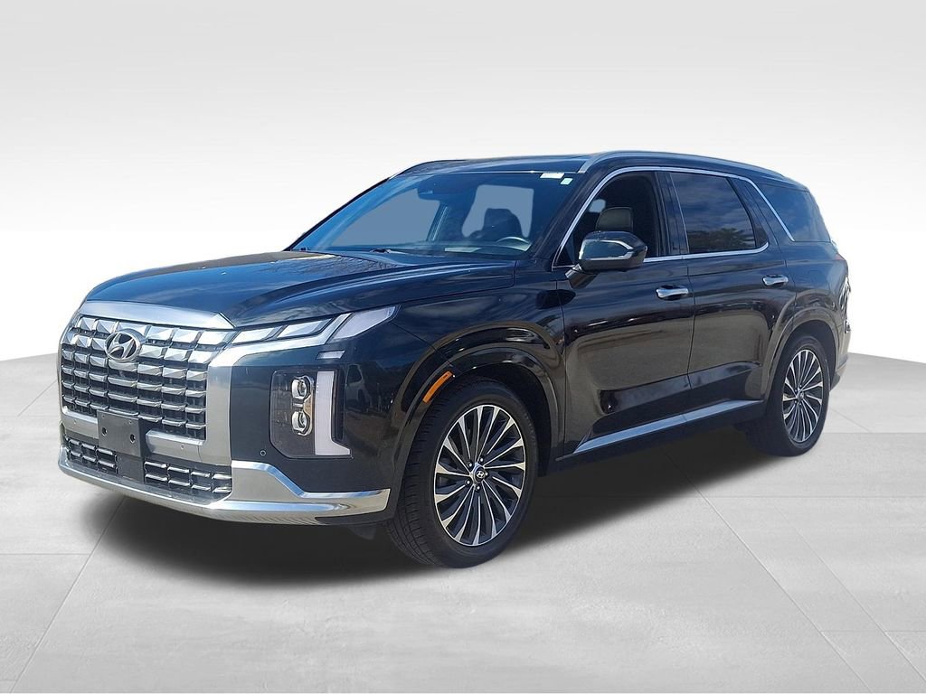 Used 2024 Hyundai Palisade Calligraphy image 3