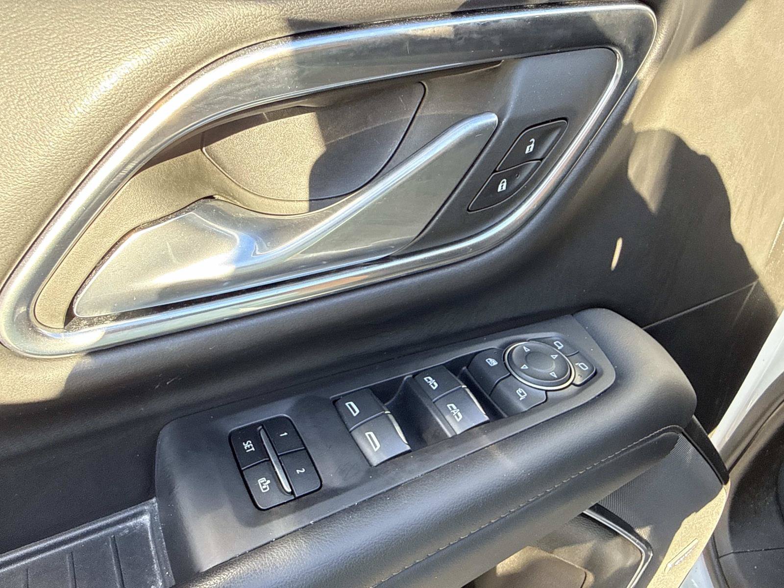 Used 2024 Chevrolet Suburban High Country AWD/4WD image 19