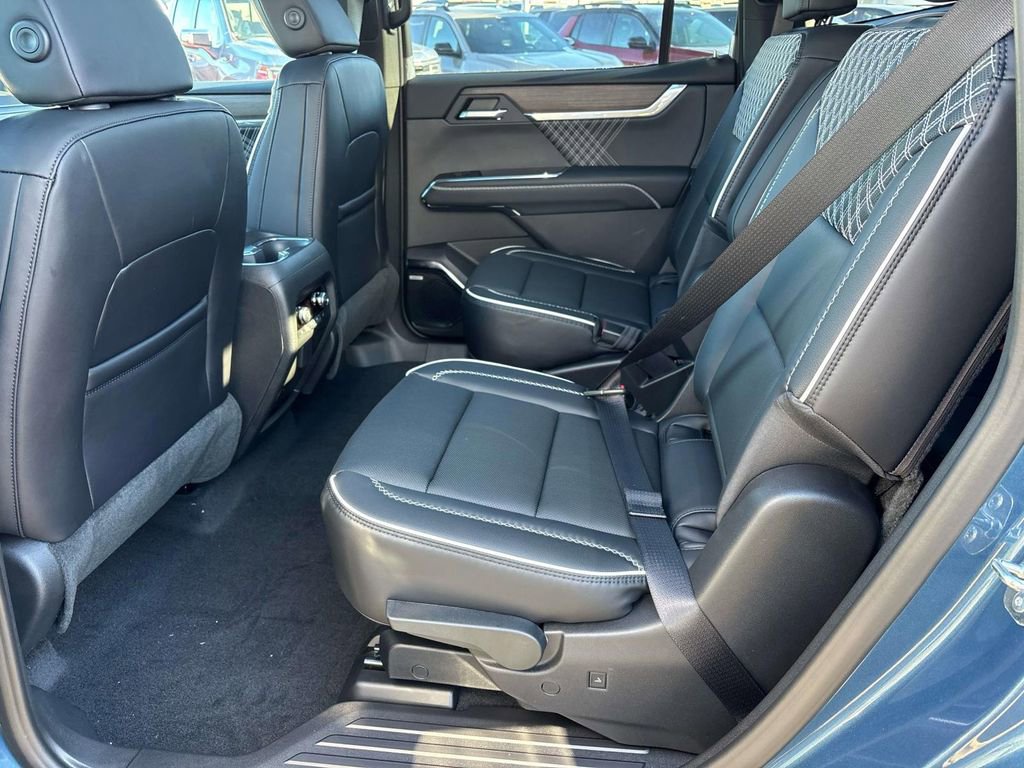 New 2026 GMC Acadia Denali w/ Super Cruise Package image 6