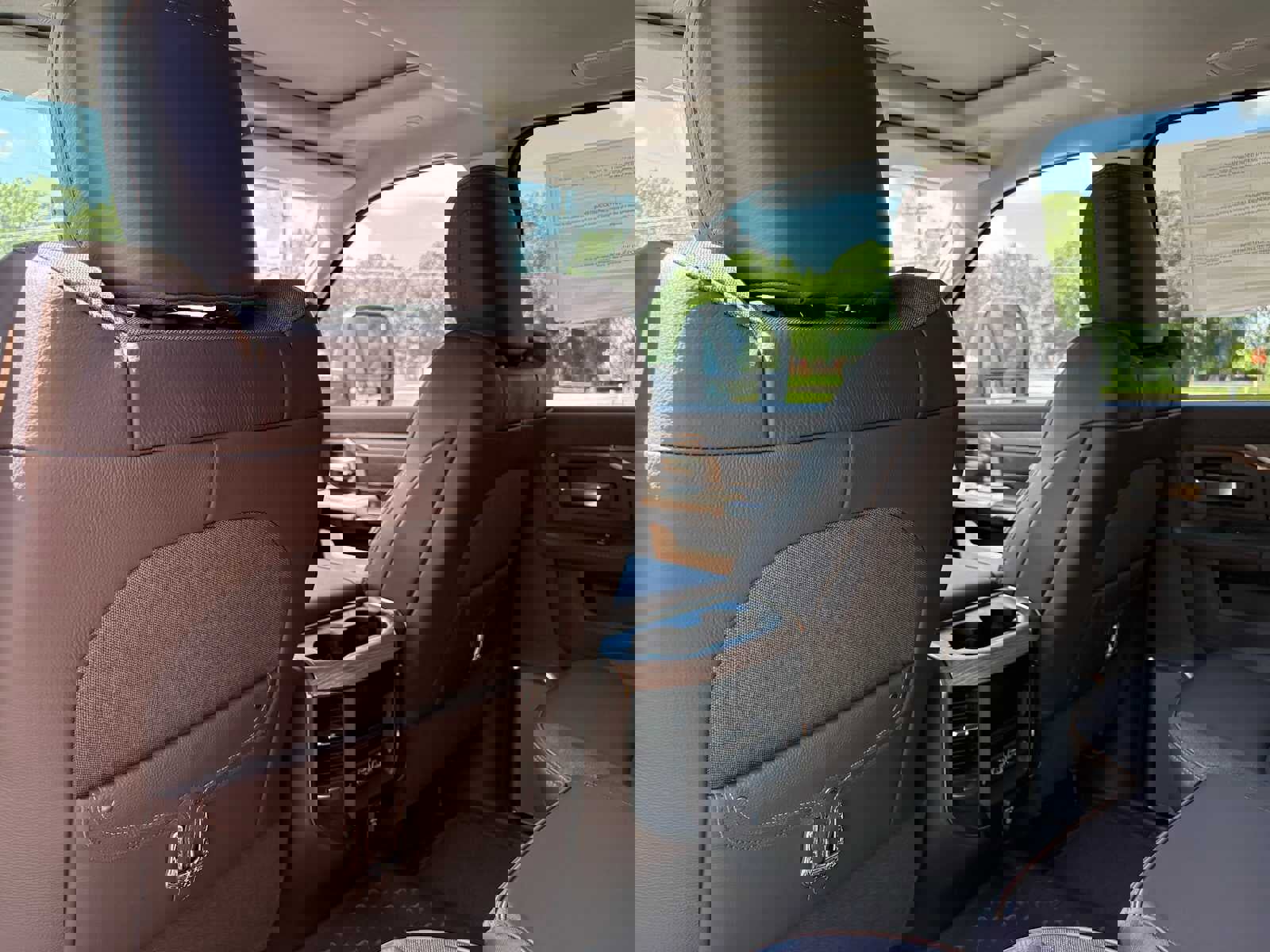 New 2025 RAM 2500 Limited image 17