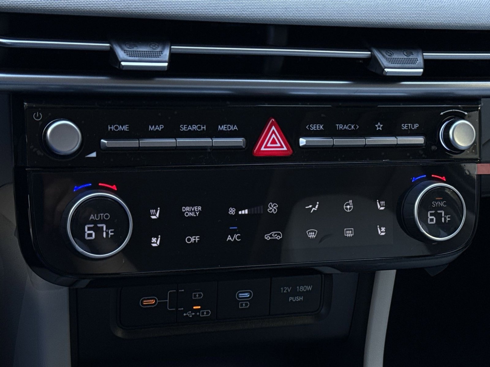 New 2026 Hyundai Tucson Limited image 21