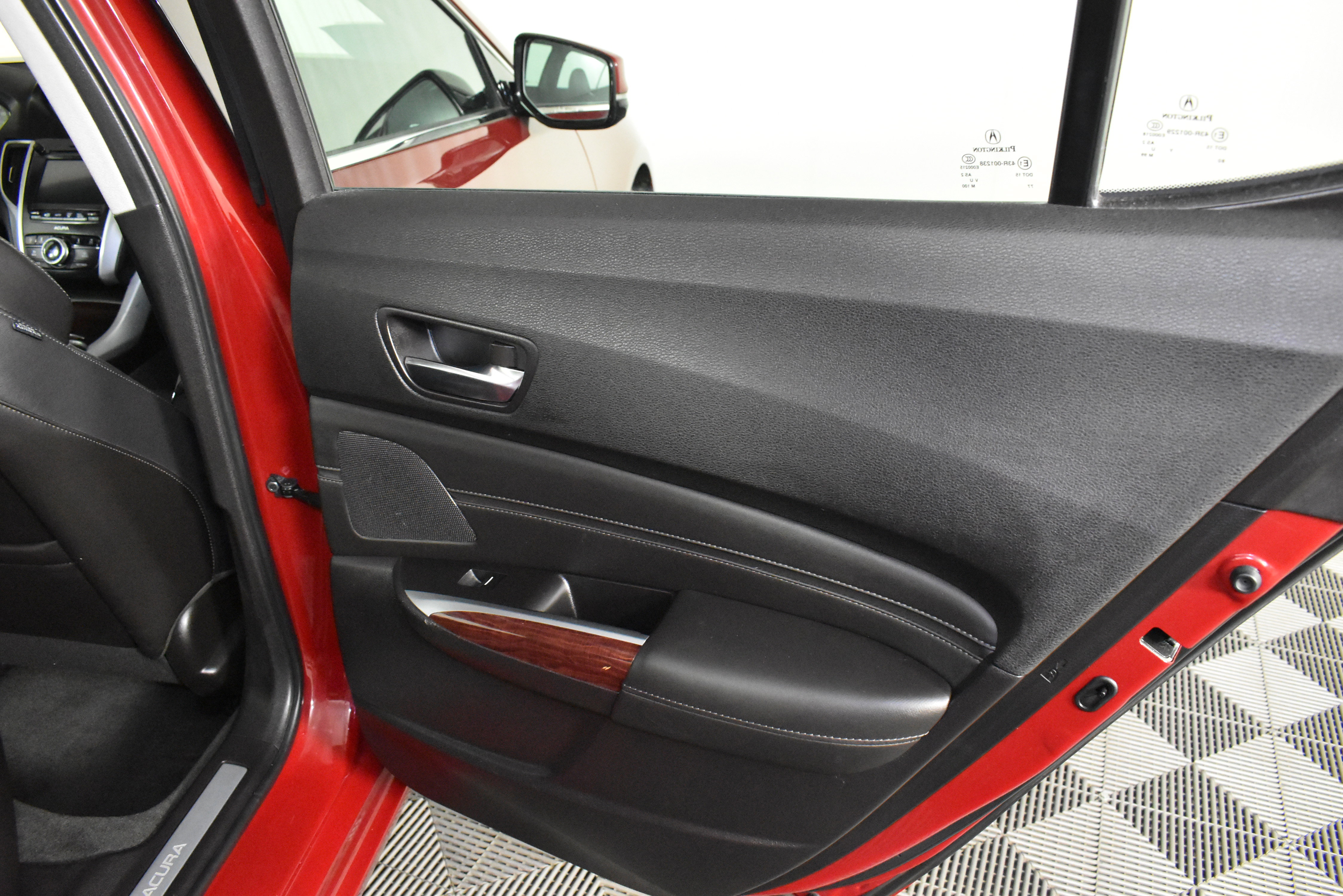 Used 2017 Acura TLX V6 w/ Technology Package image 46