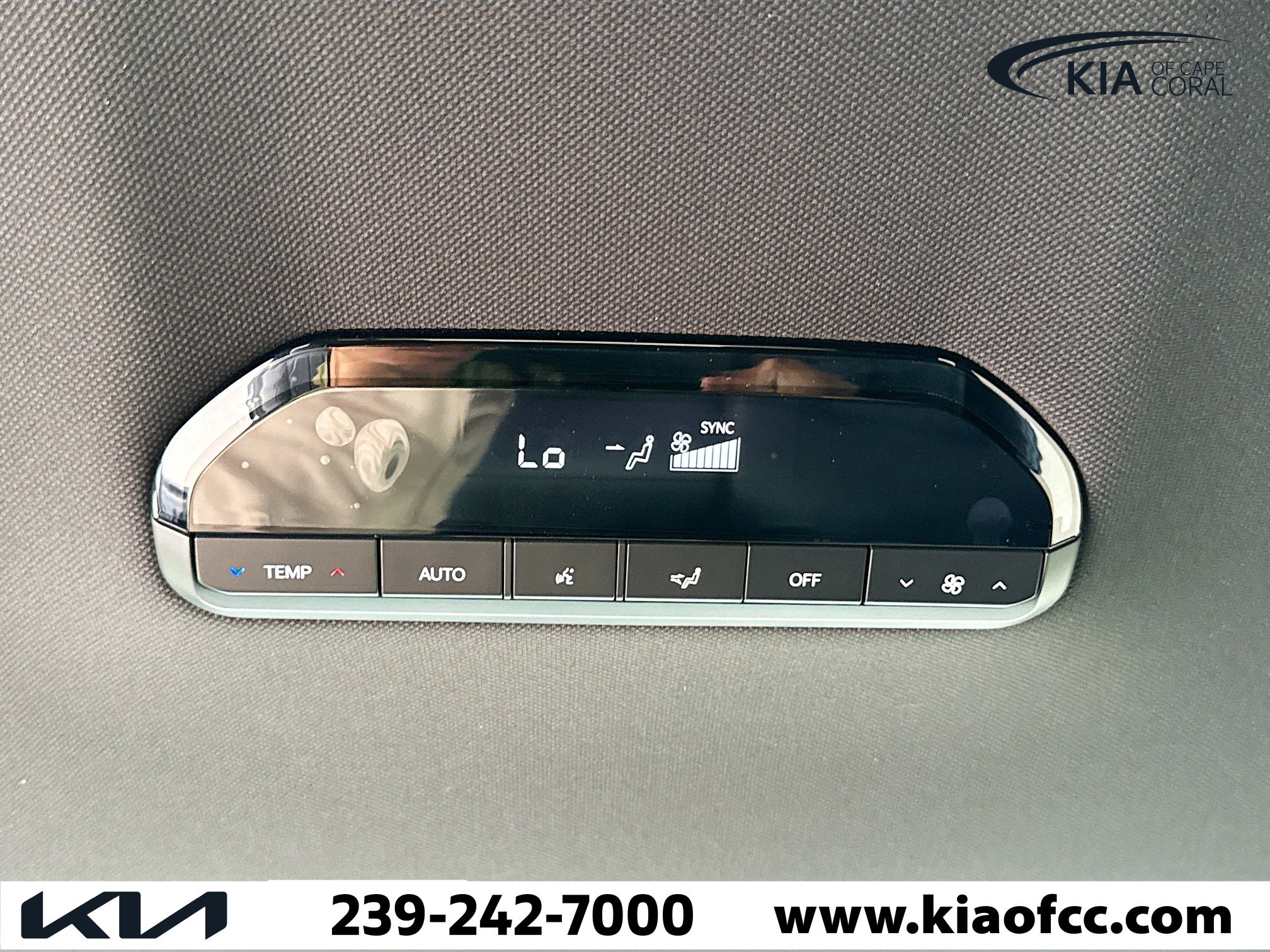 New 2027 Kia Telluride EX w/ Towing Package FWD image 19