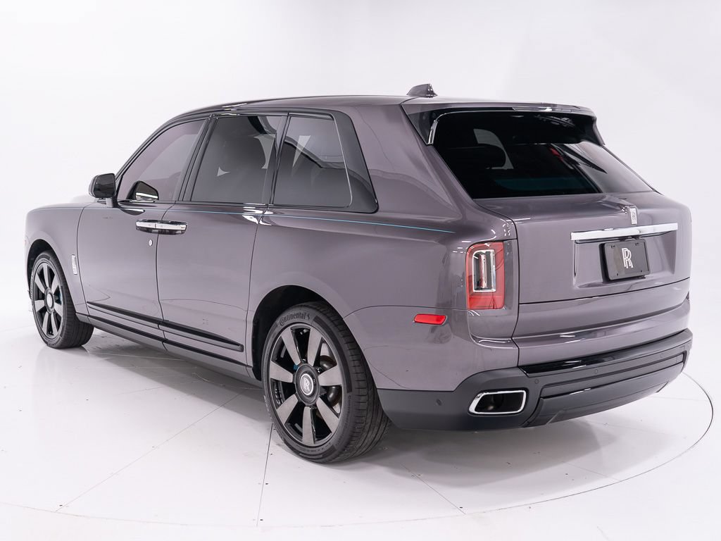 Used 2024 Rolls-Royce Cullinan w/ Cullinan Package AWD/4WD image 3