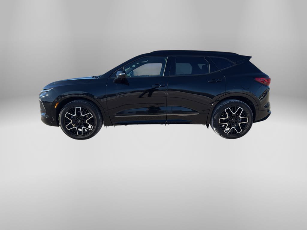 Certified 2023 Chevrolet Blazer RS w/ Driver Confidence II Package image 2