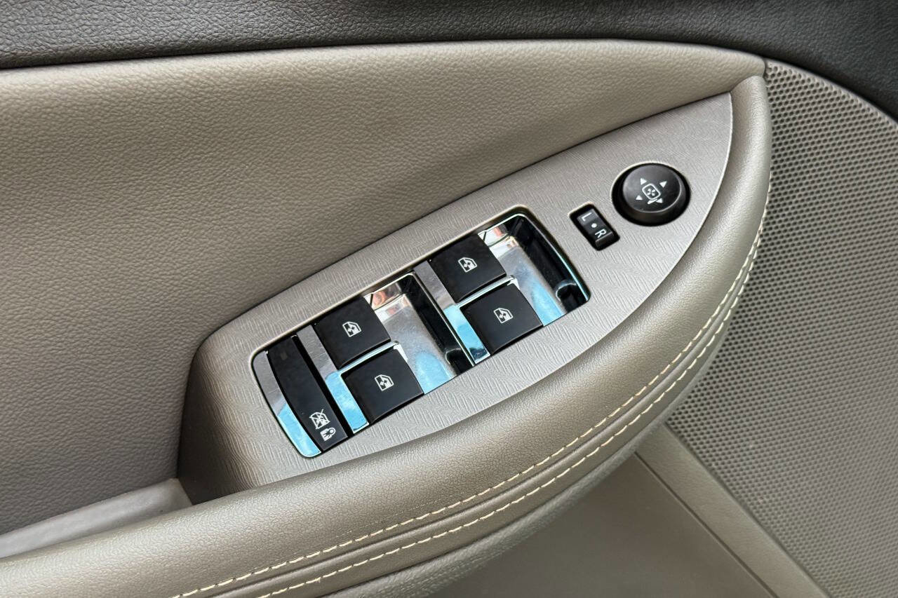 Used 2017 Chevrolet Impala LS image 22