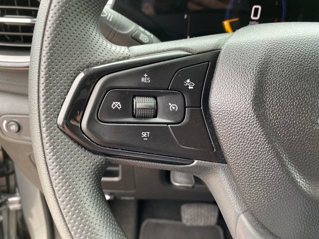 Used 2026 Chevrolet TrailBlazer LT AWD/4WD image 19