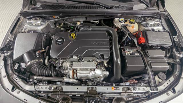 Used 2024 Chevrolet Malibu LT FWD image 32