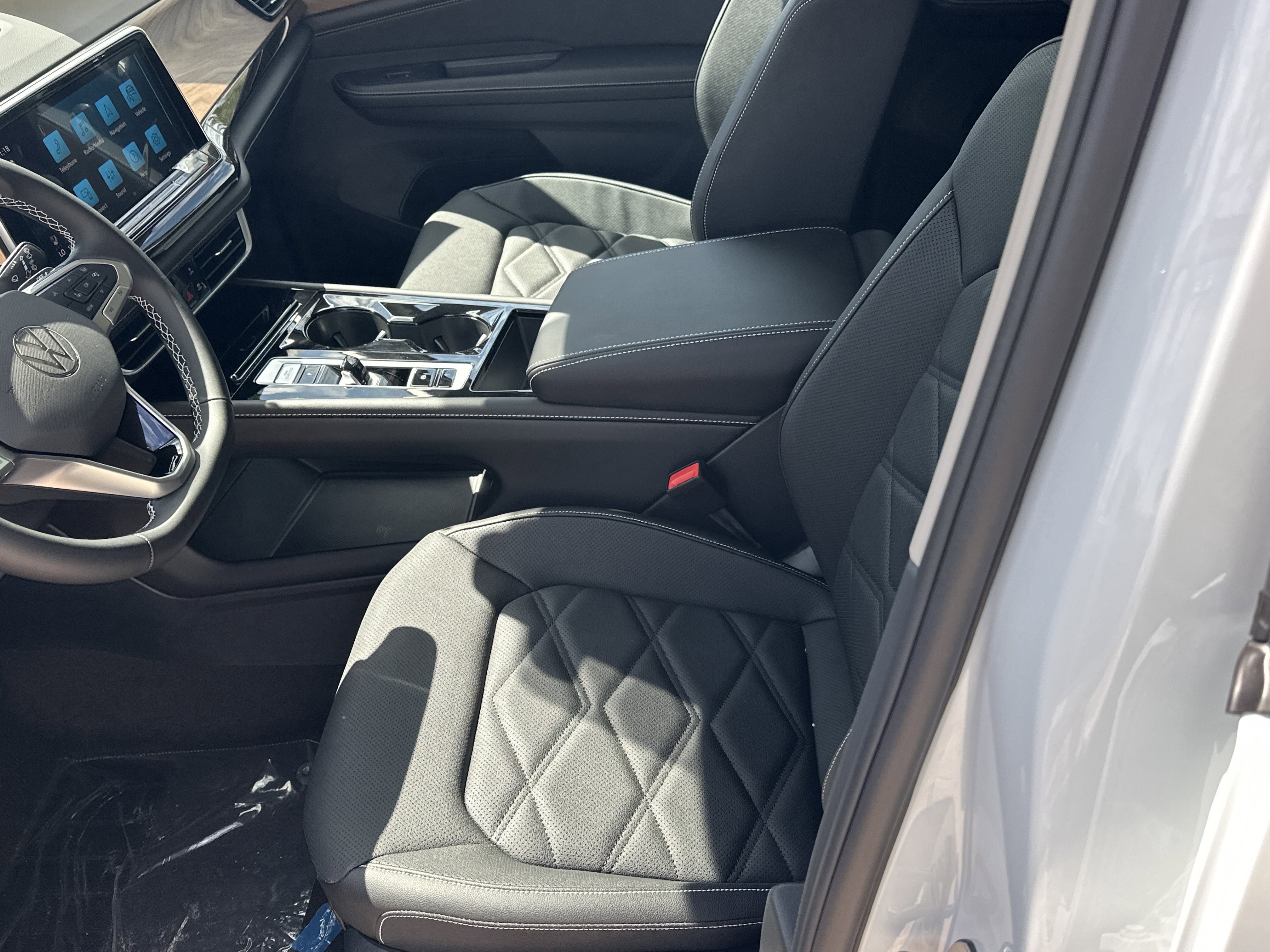 New 2026 Volkswagen Atlas SE image 12