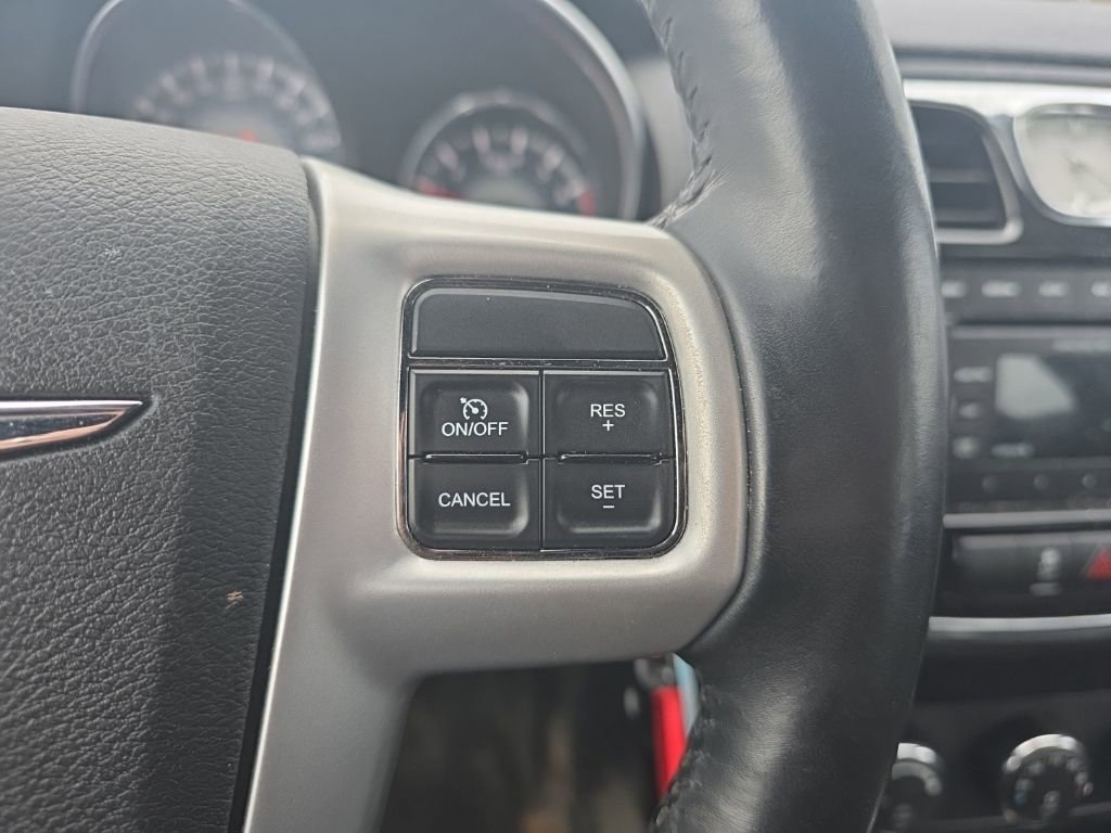 Used 2013 Chrysler 200 Touring image 20