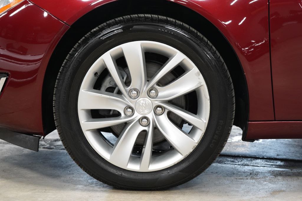 Used 2017 Buick Regal Premium w/ Driver Confidence Package #1 AWD/4WD image 37