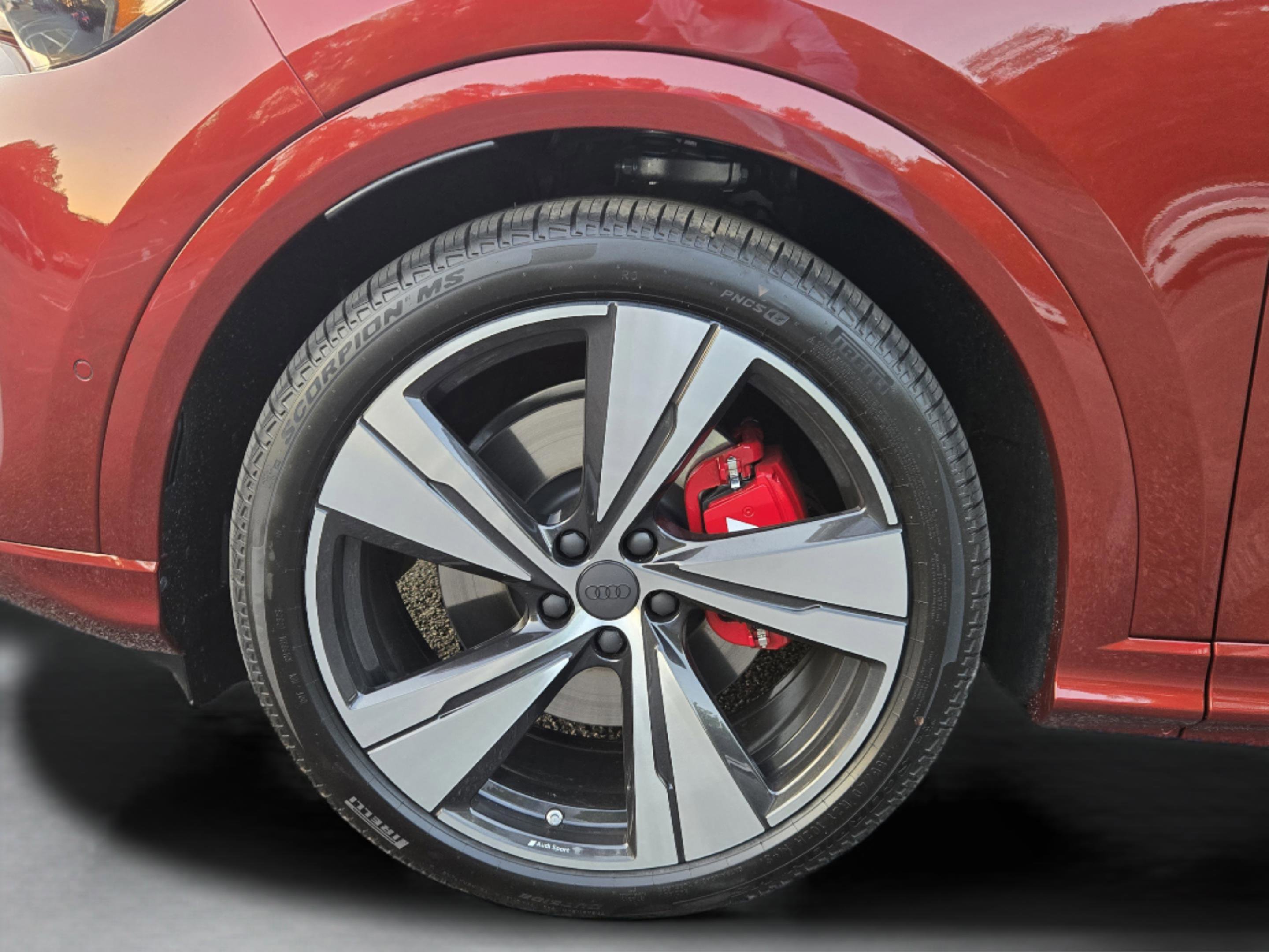 New 2026 Audi SQ5 Premium Plus AWD/4WD image 32