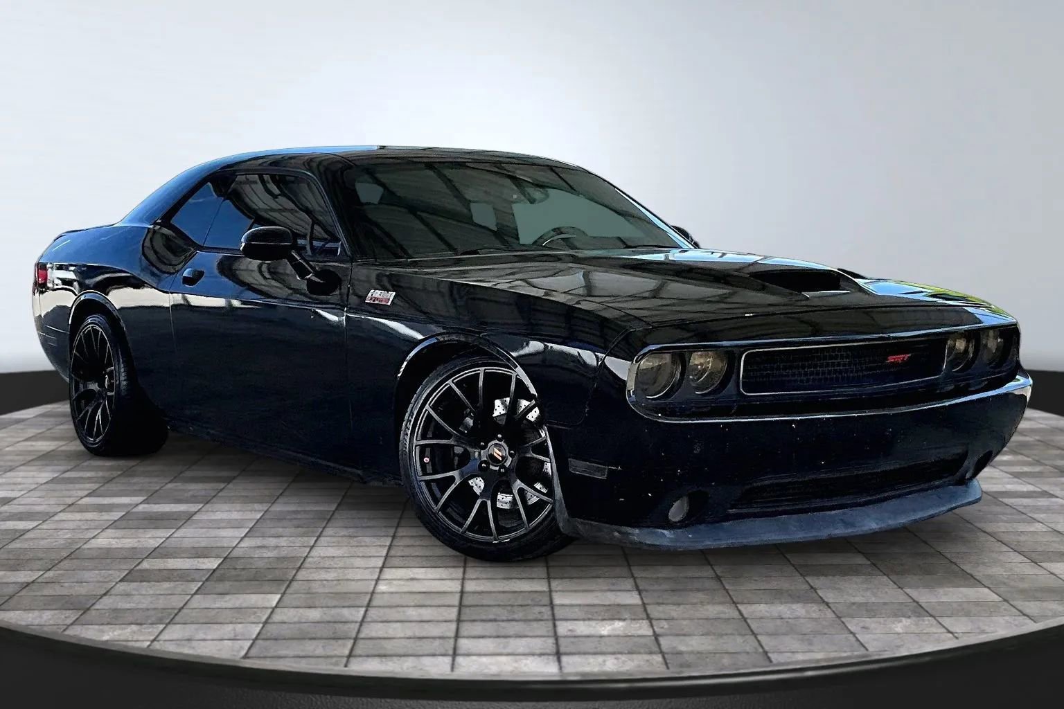 Used 2014 Dodge Challenger R/T Plus RWD image 3