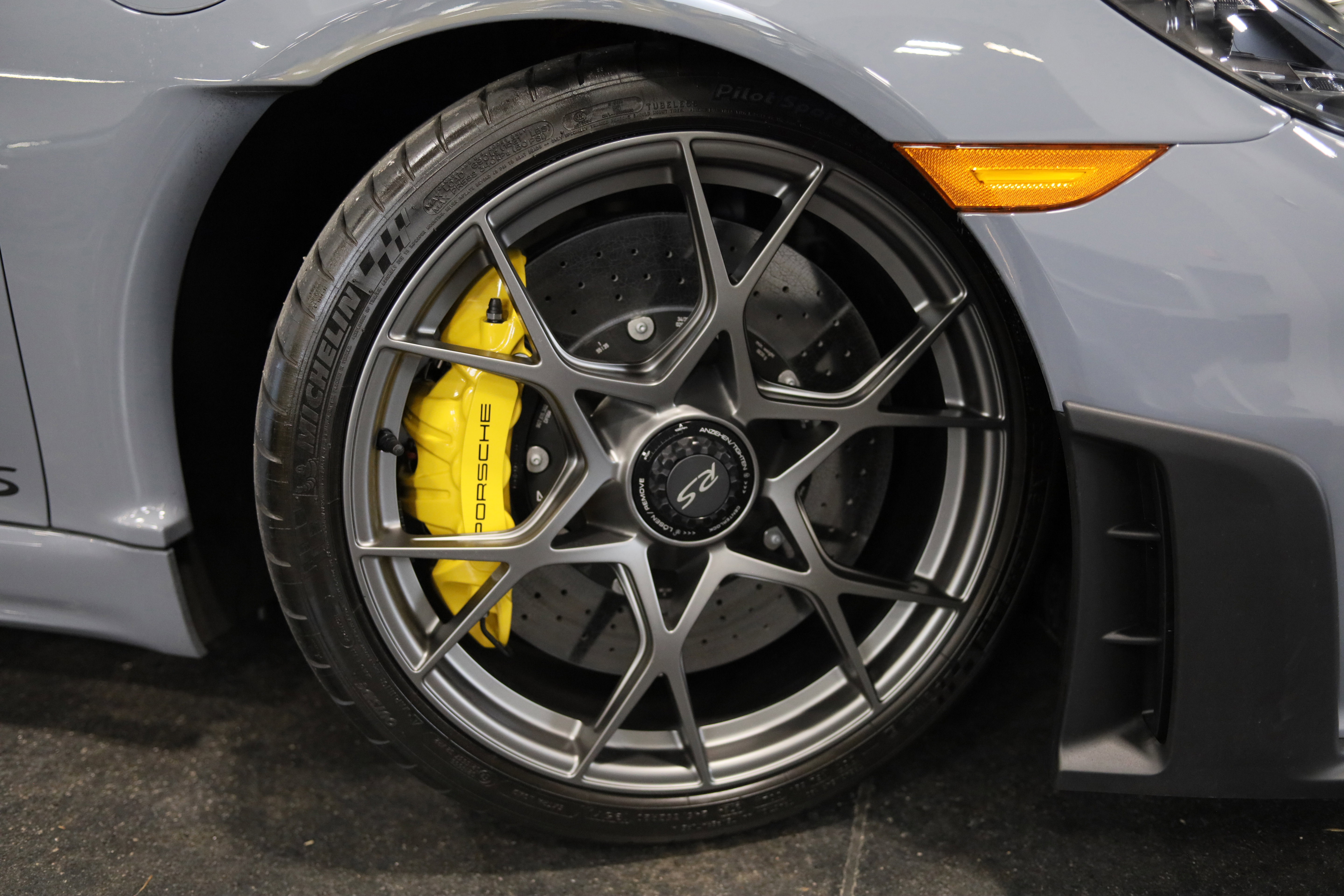 Used 2025 Porsche 718 Boxster Spyder RS w/ Chrono Package RWD image 10