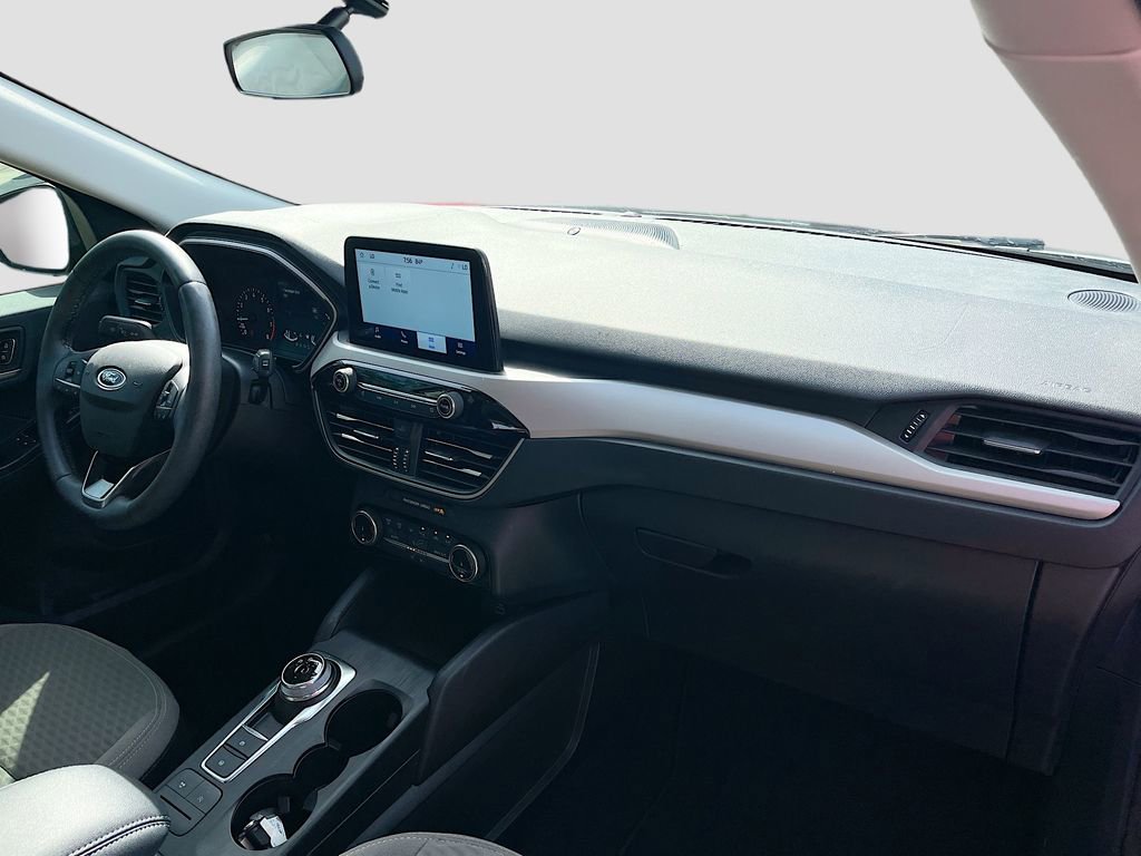 Used 2022 Ford Escape SE w/ SE Sport Appearance Package FWD image 27