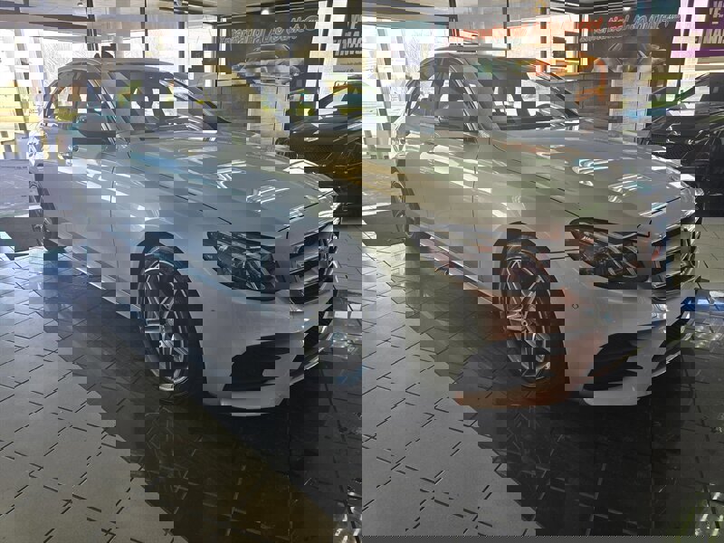 Used 2017 Mercedes-Benz E 300 image 4