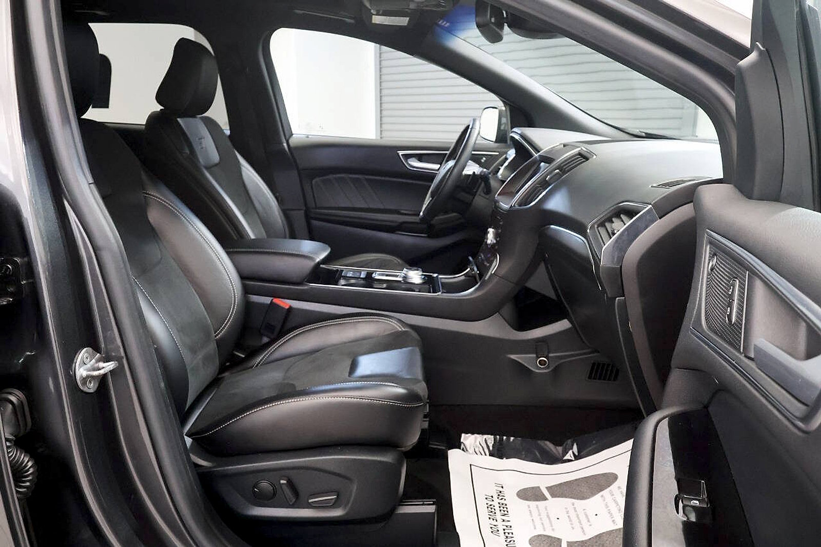 Used 2020 Ford Edge ST w/ Equipment Group 401A AWD/4WD image 17