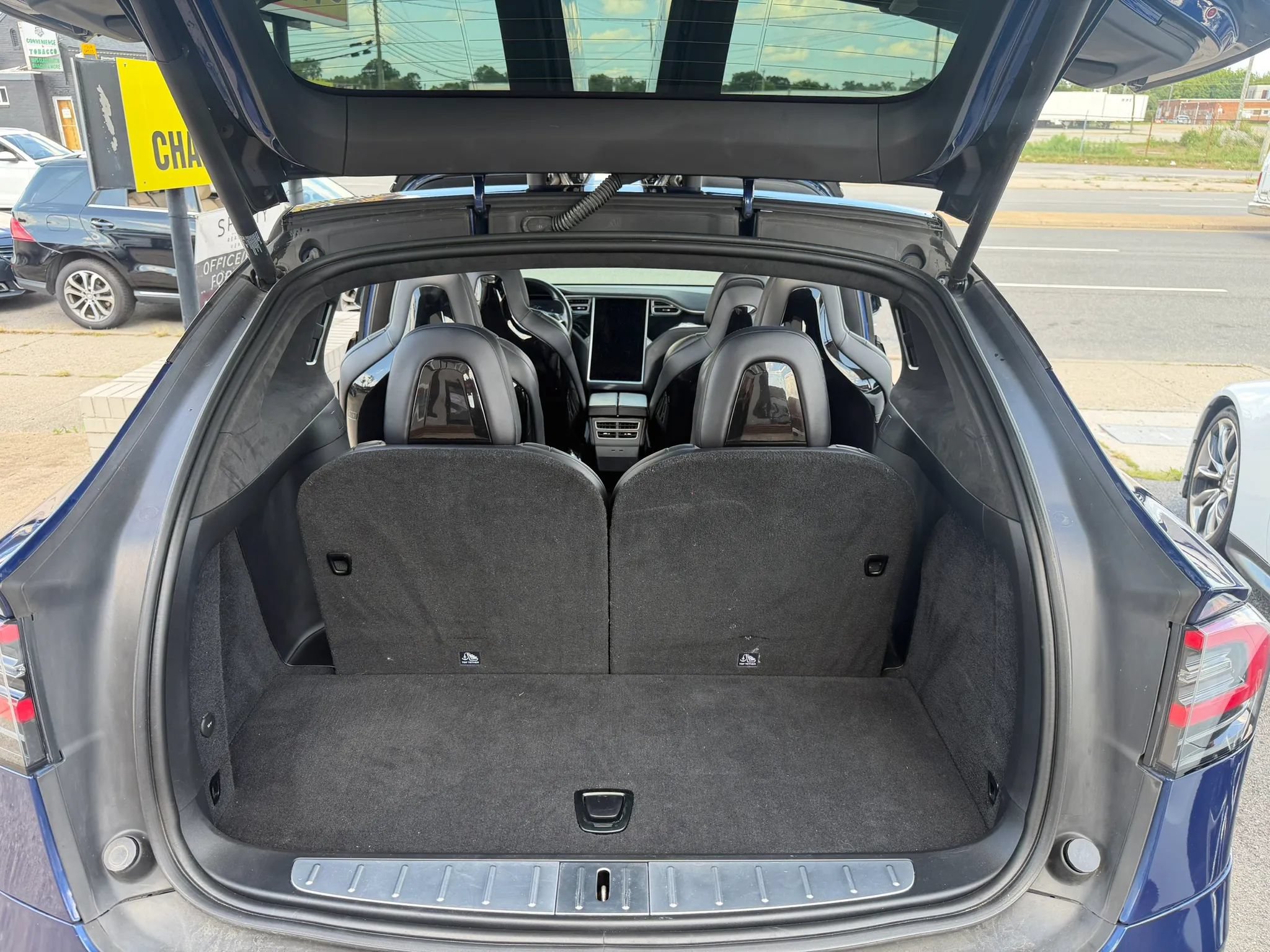 Used 2016 Tesla Model X 75D AWD/4WD image 21