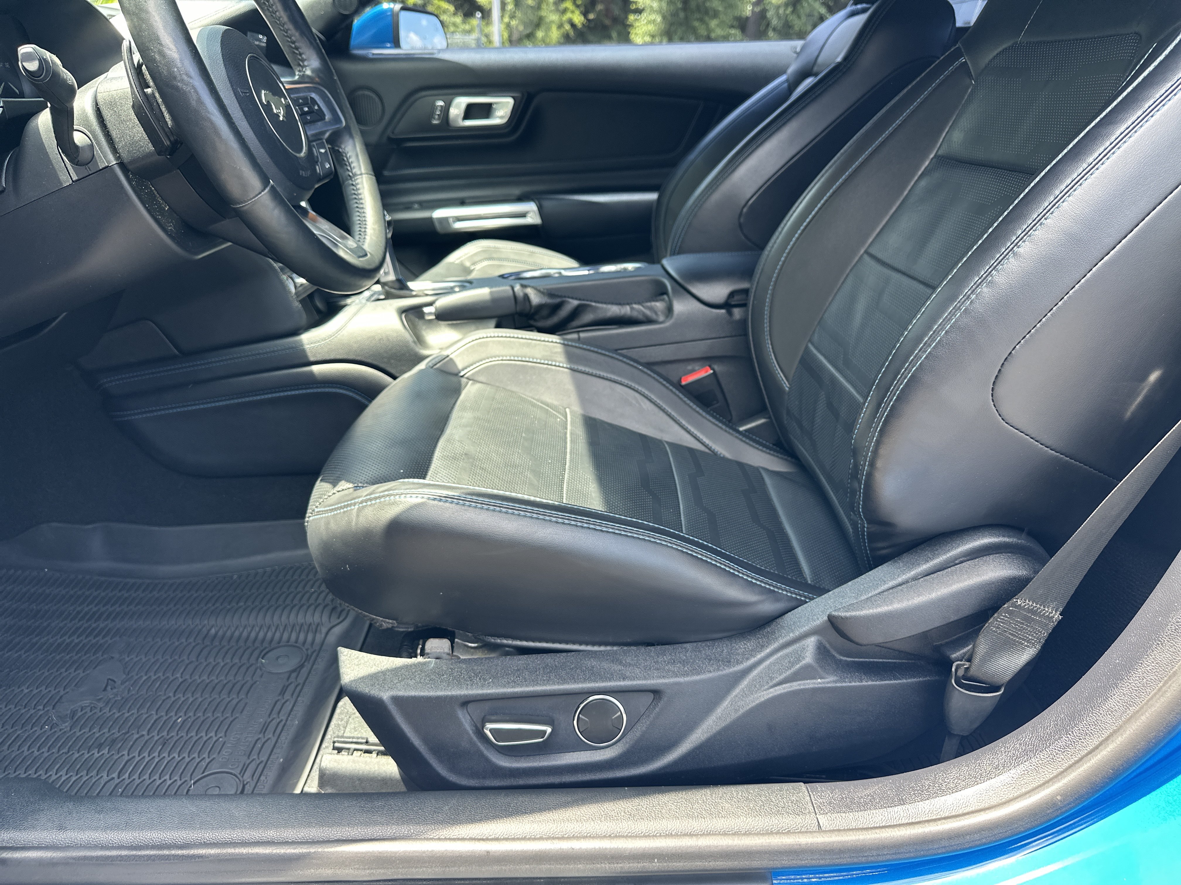 Used 2019 Ford Mustang GT Premium w/ GT Performance Package RWD image 14