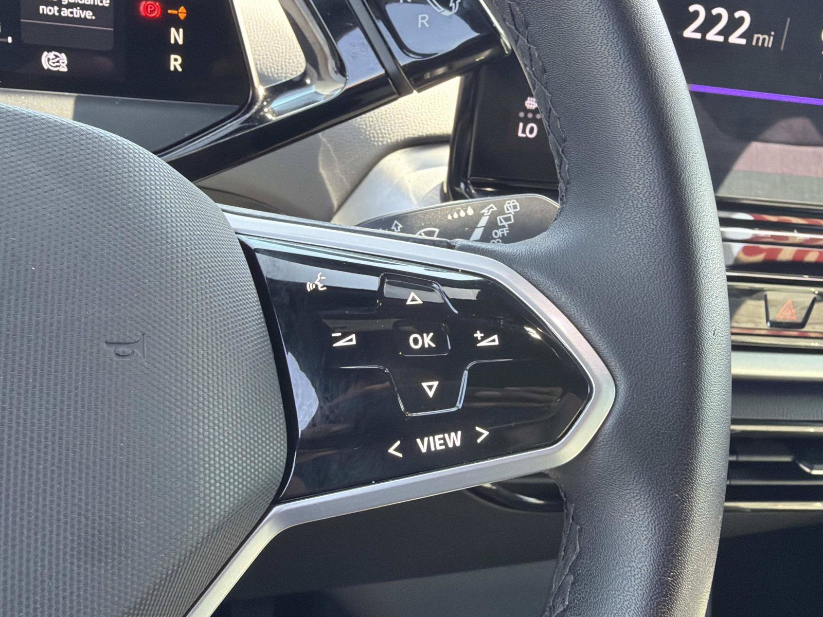 Certified 2023 Volkswagen ID.4 Pro AWD/4WD image 18