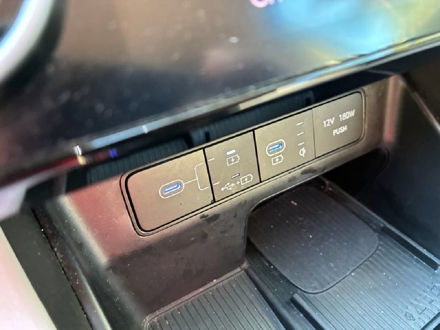 Used 2025 Hyundai Tucson SEL AWD/4WD image 21