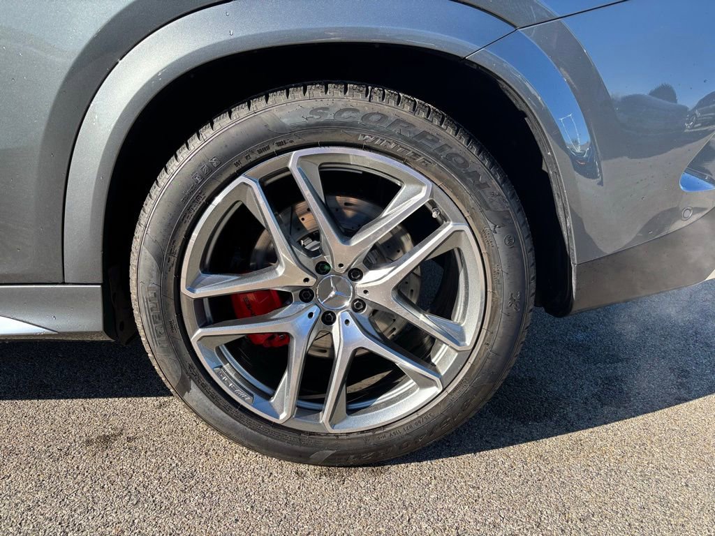 Used 2025 Mercedes-Benz GLE 63 AMG S image 41