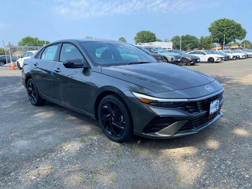 New 2026 Hyundai Elantra SEL Sport Premium FWD image 1