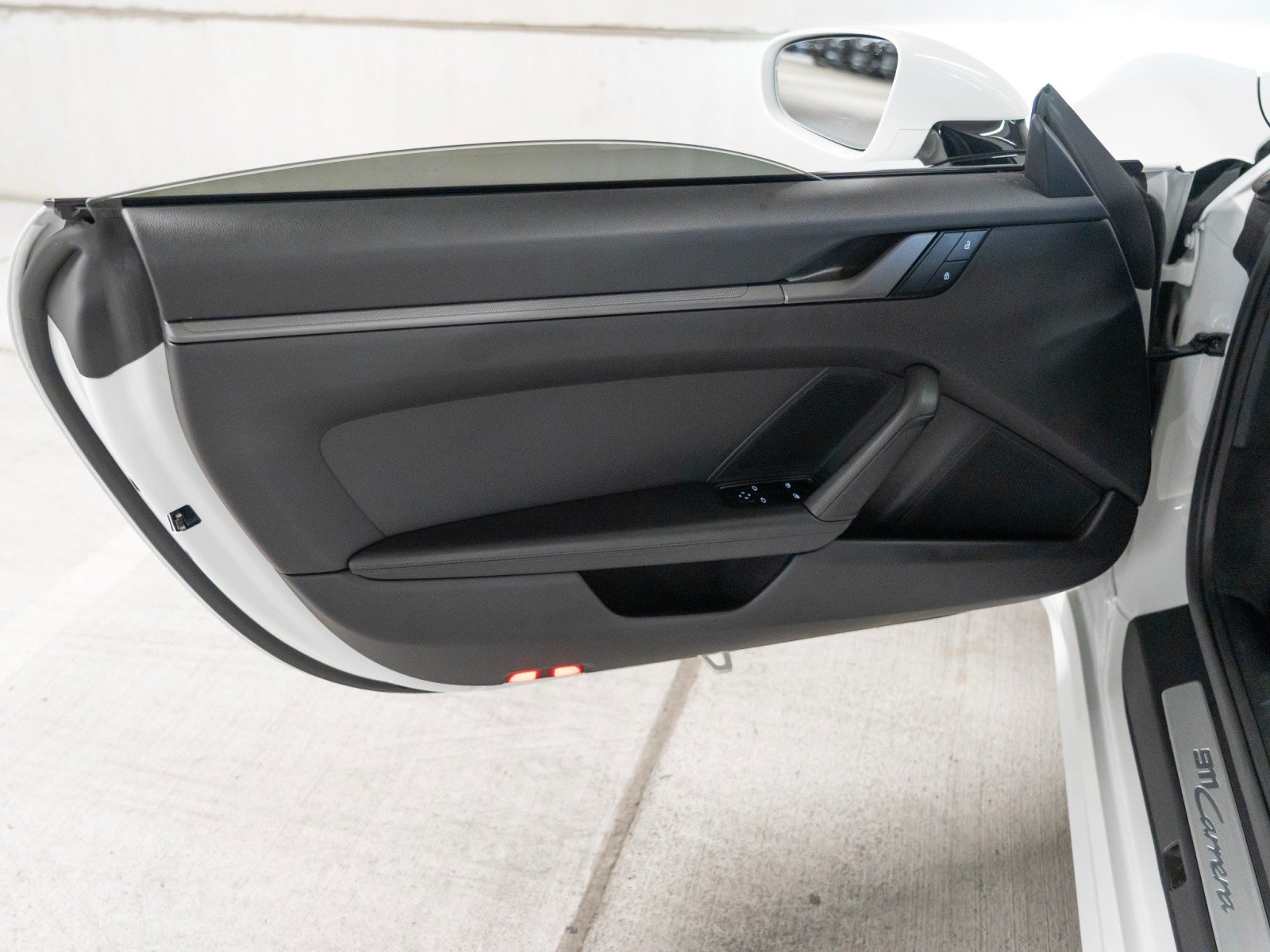 Certified 2024 Porsche 911 Carrera RWD image 16