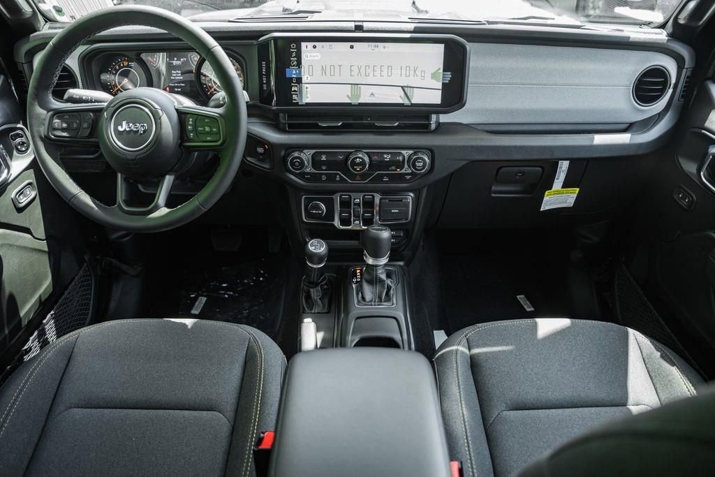 New 2025 Jeep Gladiator Sport AWD/4WD image 21