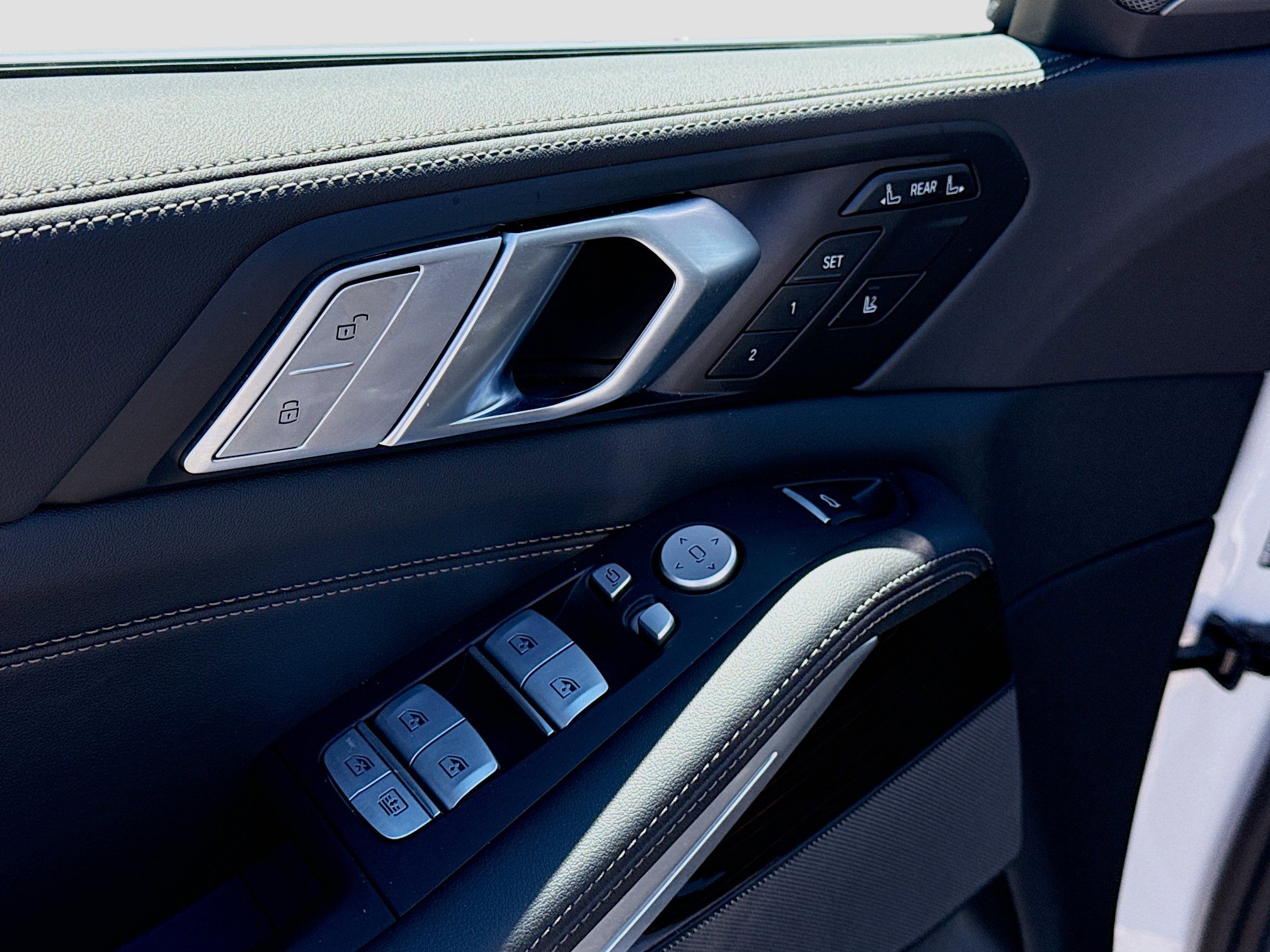 Used 2026 BMW X7 xDrive40i image 24