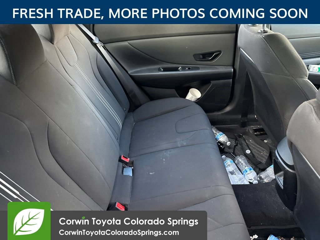 Used 2025 Hyundai Elantra Sport FWD image 9