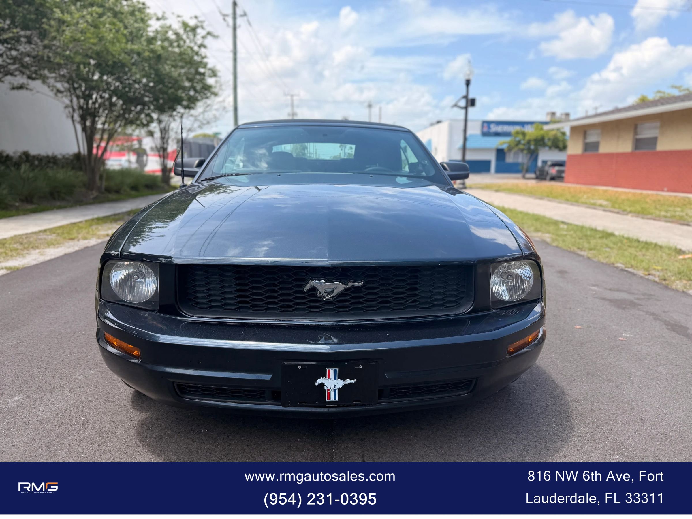 Used 2007 Ford Mustang Premium RWD image 2