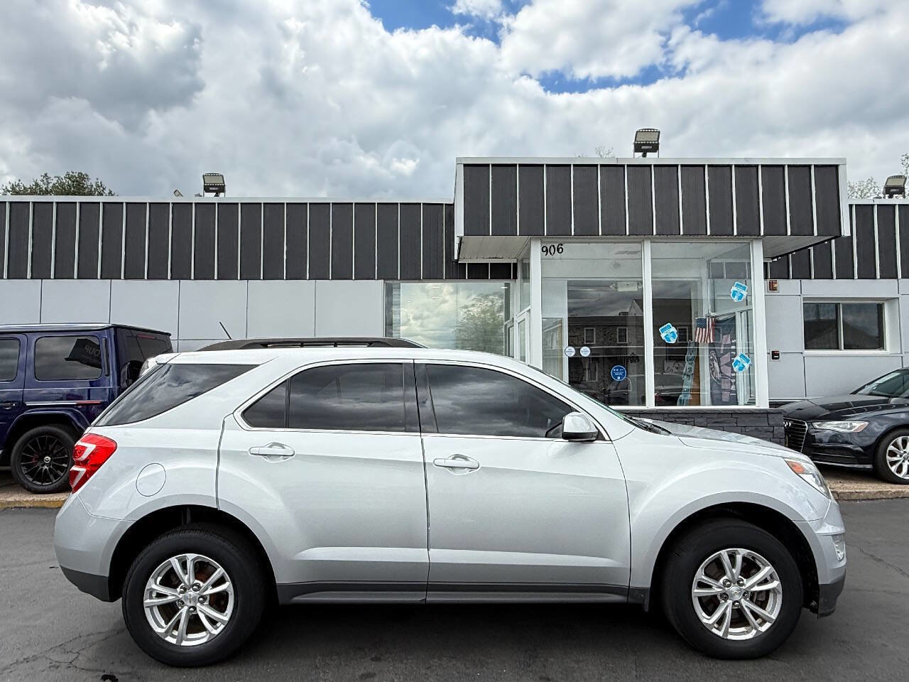 Used 2017 Chevrolet Equinox LT w/ Convenience Package FWD image 8