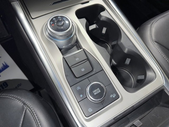 Used 2023 Ford Explorer XLT w/ Equipment Group 202A image 21