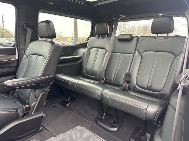 Certified 2024 Jeep Wagoneer Series II image 30