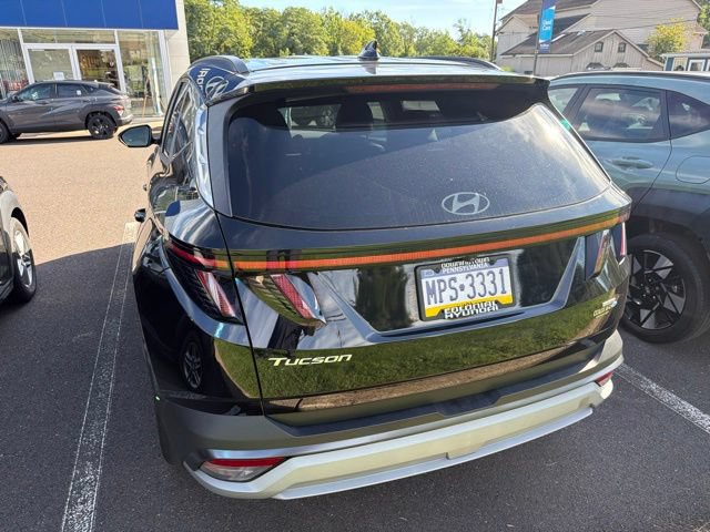 Certified 2025 Hyundai Tucson SEL AWD/4WD image 9