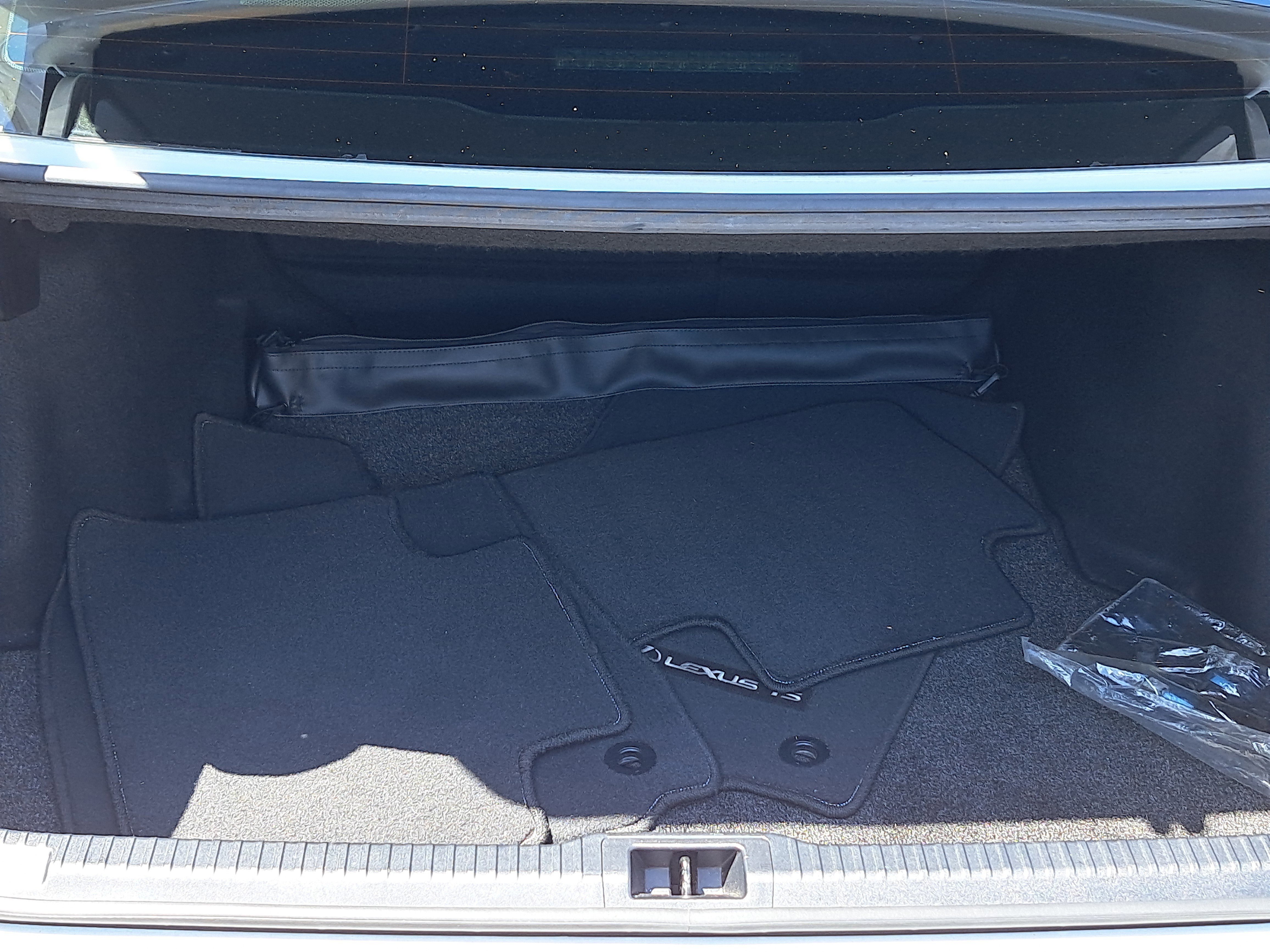 Certified 2022 Lexus IS 350 F Sport w/ Accessory Package image 10