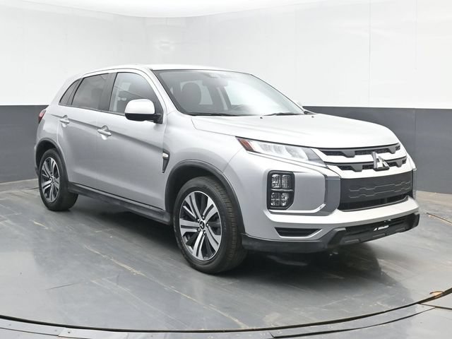 Used 2024 Mitsubishi Outlander Sport ES AWD/4WD image 2