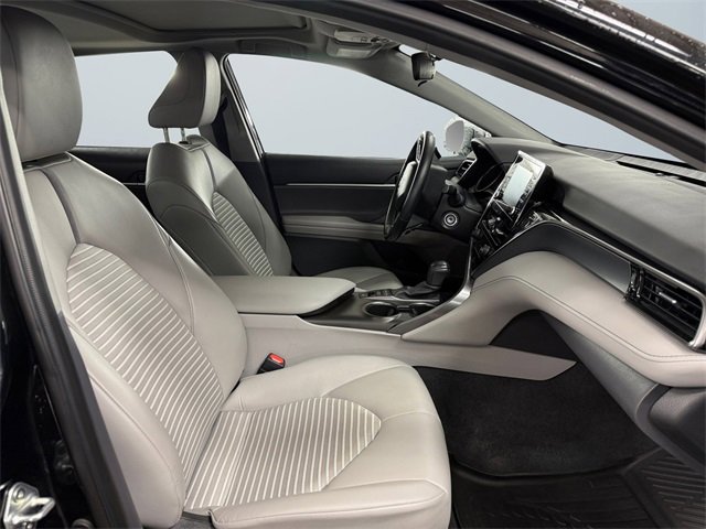 Used 2023 Toyota Camry SE image 15