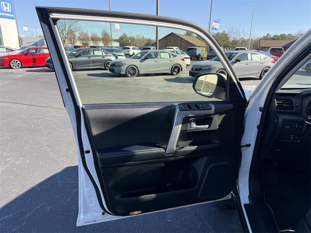 Used 2023 Toyota 4Runner SR5 image 19