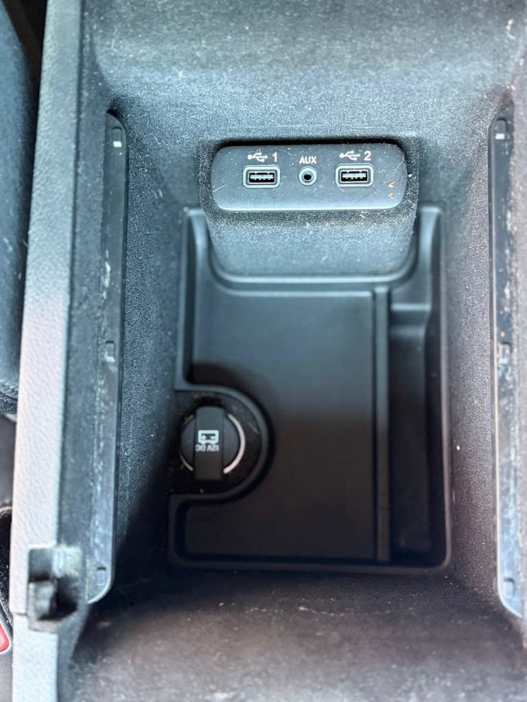 Used 2019 Chrysler 300 Touring w/ Chrome Appearance Package RWD image 15