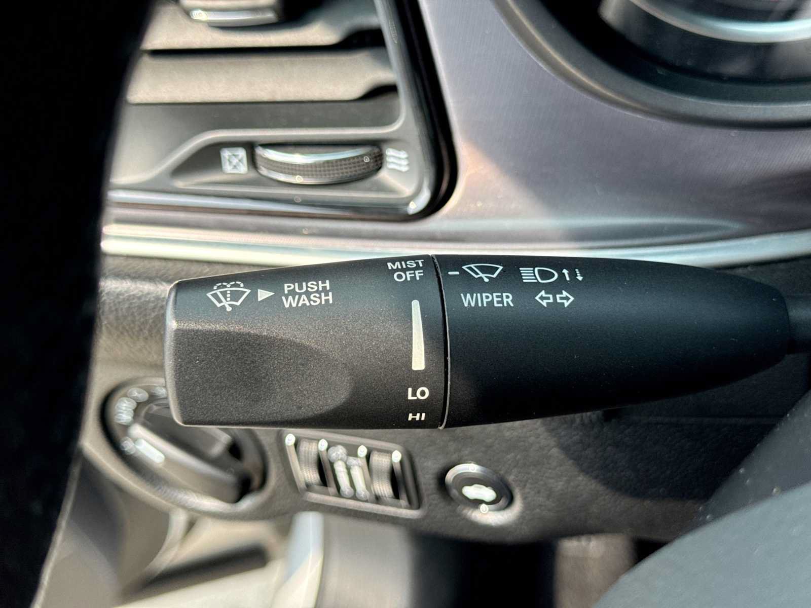 Used 2020 Dodge Challenger SXT RWD image 23